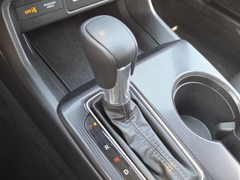 Used 2025 Honda Civic Sport image 29
