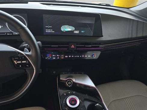 Used 2022 Kia EV6 GT-Line w/ GT-Line White Seat Package image 10