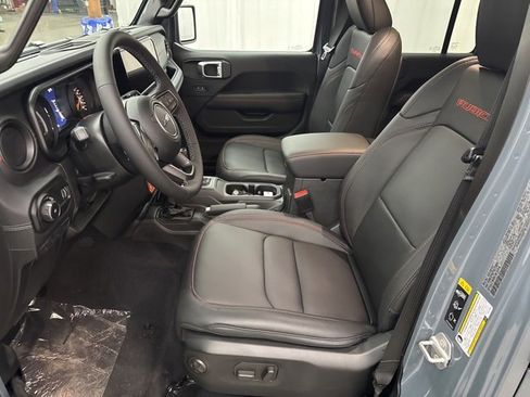 New 2026 Jeep Wrangler Unlimited Rubicon w/ Technology Group image 4