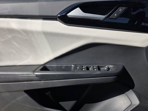 New 2026 Volkswagen Taos S FWD image 16