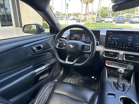 Used 2024 Ford Mustang Coupe RWD image 21