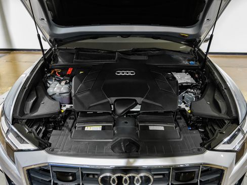 Used 2022 Audi Q8 Premium Plus w/ Premium Plus Package image 54