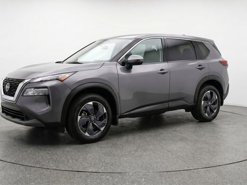 Used 2025 Nissan Rogue SV AWD/4WD image 3