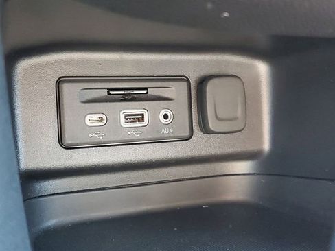 Certified 2023 Chevrolet Equinox RS AWD/4WD image 31