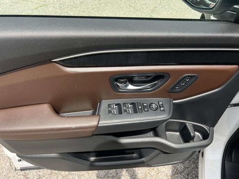 Used 2023 Honda Pilot Elite image 17