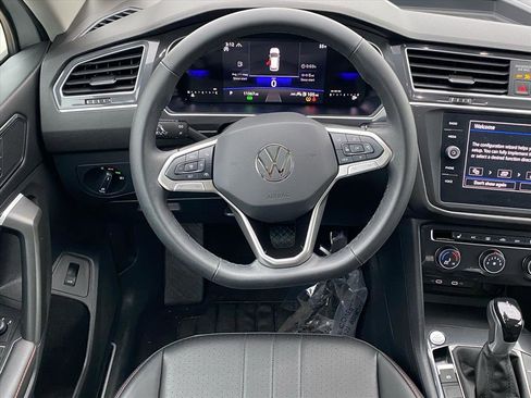 Certified 2024 Volkswagen Tiguan Wolfsburg Edition image 7