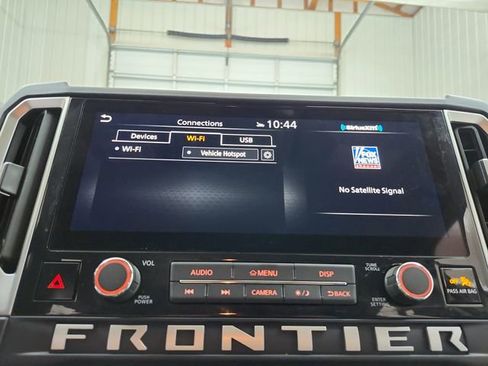 Used 2025 Nissan Frontier SV w/ SV Convenience Package image 30