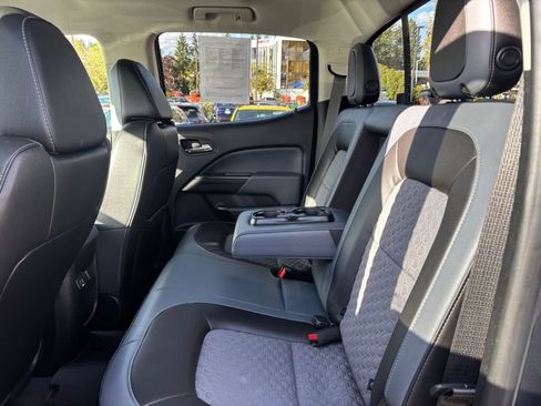 Used 2020 Chevrolet Colorado Z71 image 13