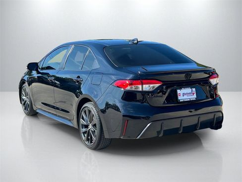Used 2023 Toyota Corolla SE image 7