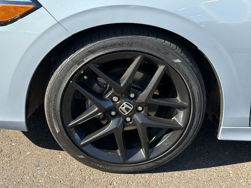 Used 2023 Honda Civic Sport image 12