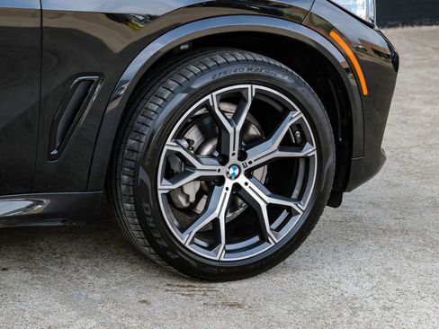 Used 2023 BMW X5 sDrive40i w/ Executive Package image 57