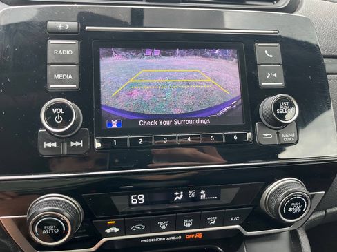Used 2018 Honda CR-V LX image 11