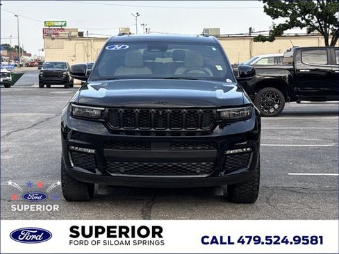 Used 2024 Jeep Grand Cherokee L Limited w/ Luxury Tech Group II AWD/4WD image 17