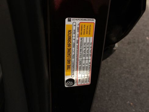 Used 2021 Cadillac XT6 Premium Luxury image 38