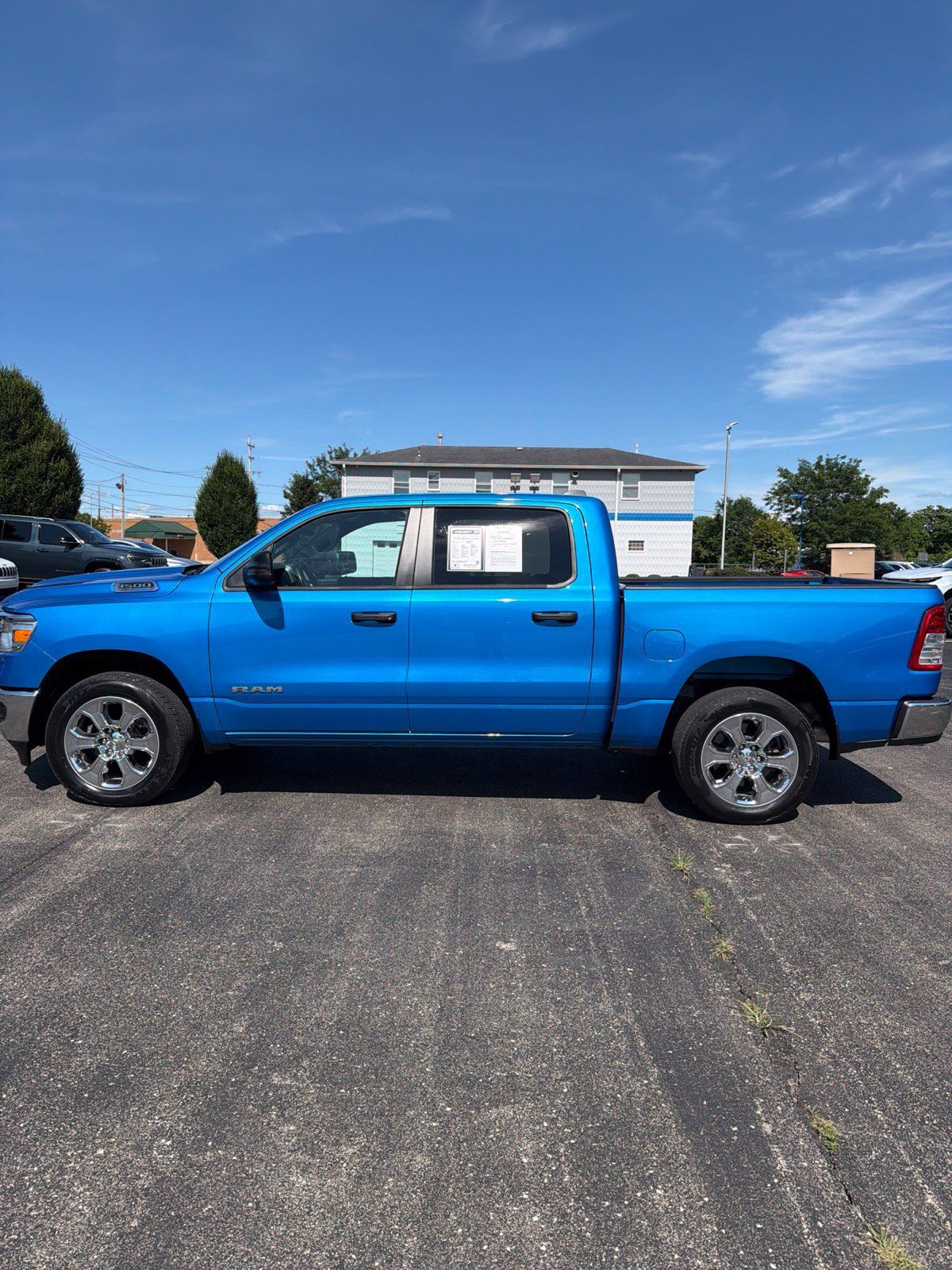Used 2024 RAM 1500 Big Horn AWD/4WD image 2
