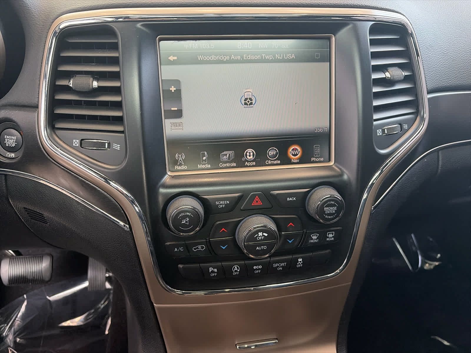 Used 2017 Jeep Grand Cherokee Limited AWD/4WD image 14
