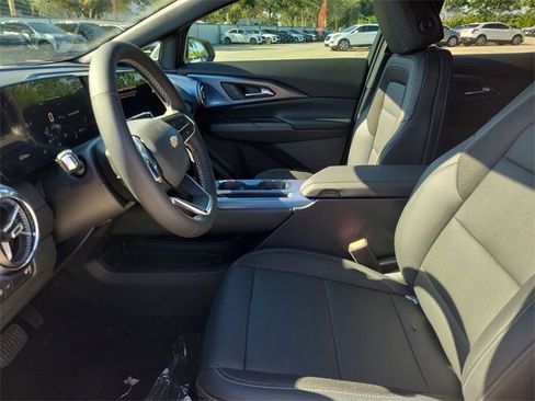 New 2026 Chevrolet Equinox EV LT image 13