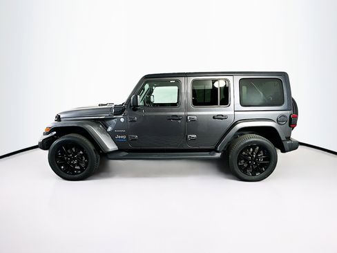 Used 2022 Jeep Wrangler Sahara image 4