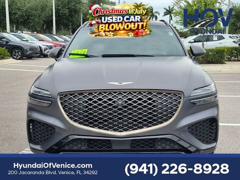 Used 2022 Genesis GV70 2.5T w/ Sport Prestige Package AWD/4WD image 3
