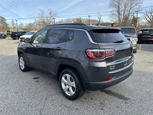 Used 2019 Jeep Compass Latitude image 5