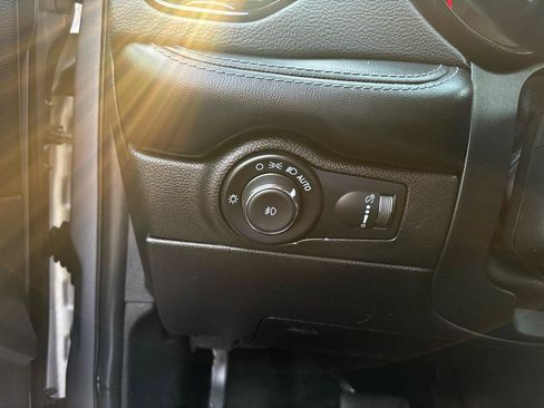 Used 2021 Dodge Durango SXT AWD/4WD image 14