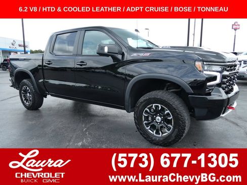 Used 2024 Chevrolet Silverado 1500 ZR2 w/ Technology Package AWD/4WD image 1