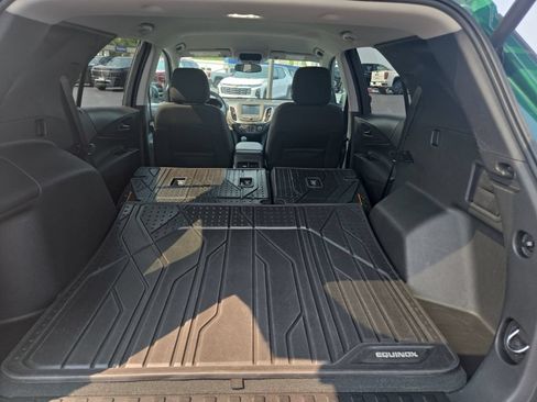 Certified 2018 Chevrolet Equinox LT FWD image 11