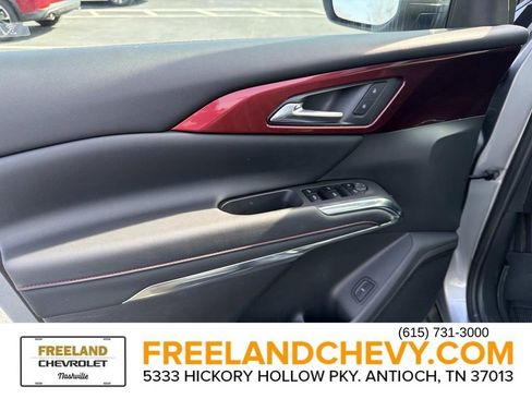 Used 2025 Chevrolet Traverse Z71 w/ Driver Confidence Package image 22