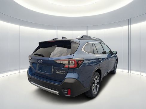Used 2022 Subaru Outback Touring XT image 3