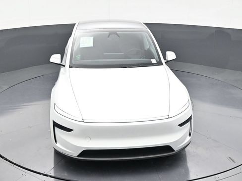 Used 2026 Tesla Model Y Long Range AWD/4WD image 20
