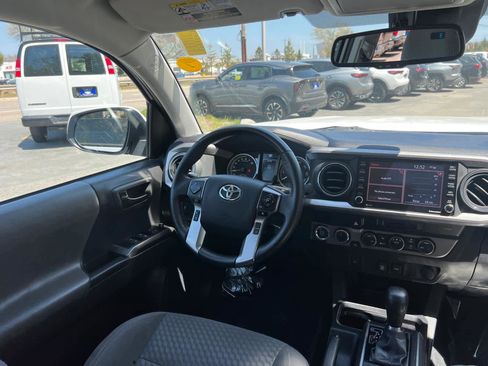 Used 2023 Toyota Tacoma SR5 AWD/4WD image 35