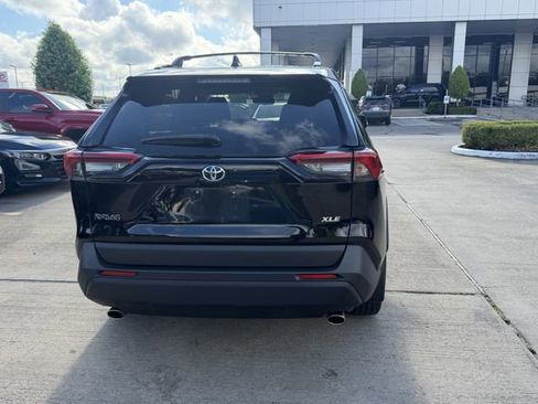 Used 2023 Toyota RAV4 XLE Premium FWD image 6