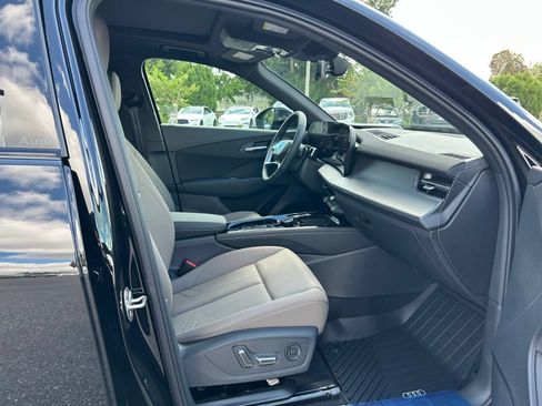 New 2026 Audi Q3 quattro 2.0T AWD/4WD image 23