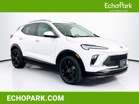 Used 2024 Buick Encore GX Sport Touring image 1