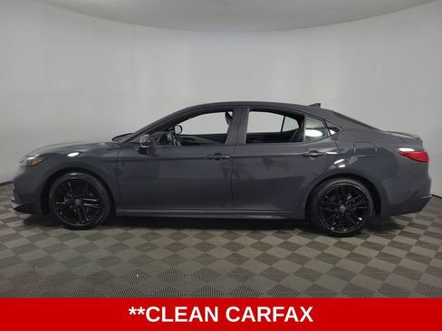 Used 2026 Toyota Camry SE FWD image 5