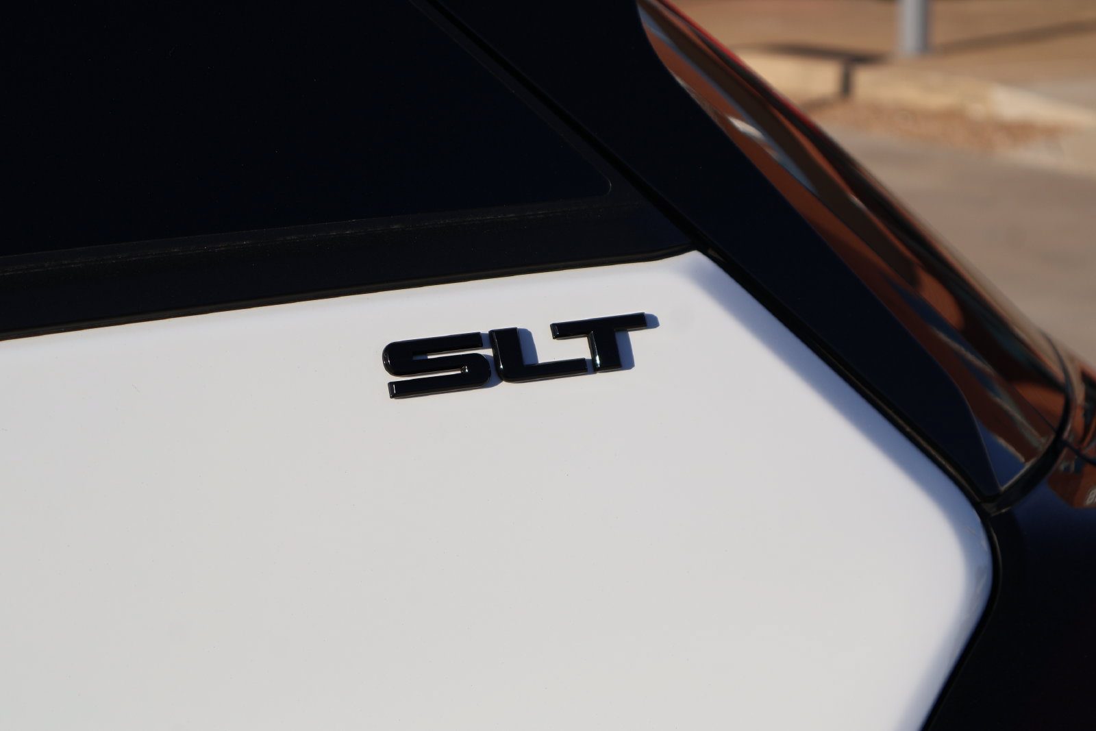 Used 2021 GMC Terrain SLT w/ Elevation Edition FWD image 3