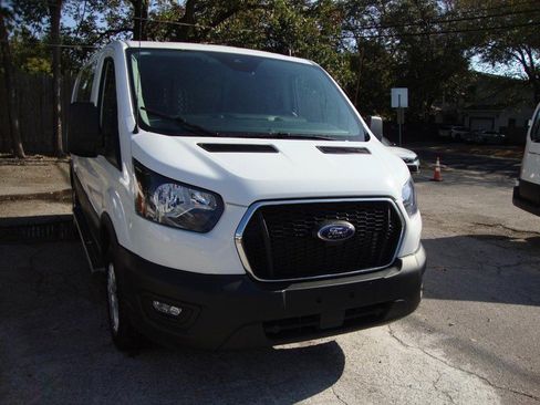 Used 2024 Ford Transit 250 Low Roof w/ Exterior Upgrade Package image 2