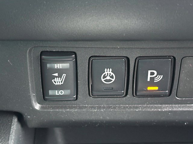 Certified 2022 Nissan Frontier SV AWD/4WD image 31