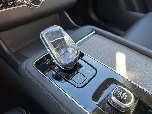 New 2026 Volvo XC90 B6 Ultra image 14