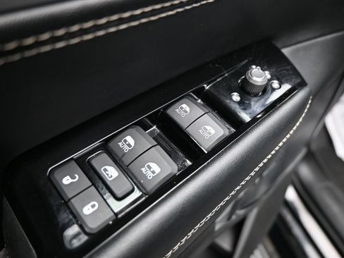 New 2026 Jeep Grand Wagoneer L Limited AWD/4WD image 11