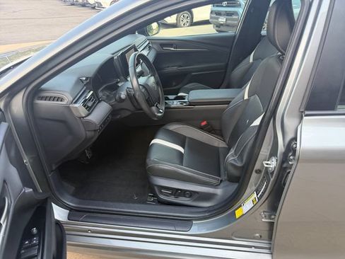 Used 2025 Toyota Camry SE w/ Convenience Package AWD/4WD image 26