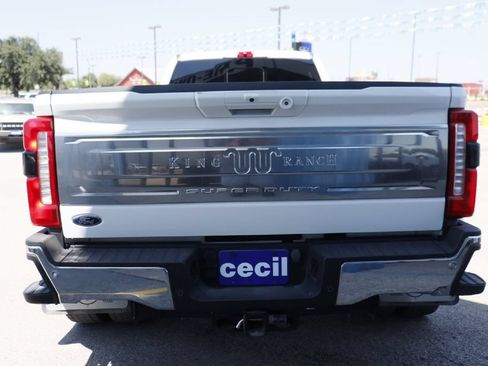 Used 2025 Ford F450 King Ranch w/ Chrome Package AWD/4WD image 25
