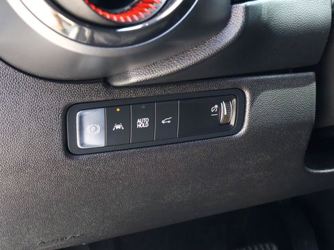 Used 2024 Chevrolet Equinox EV RS FWD image 21