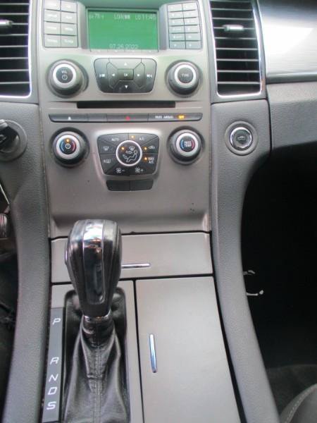 Used 2013 Ford Taurus SEL FWD image 11