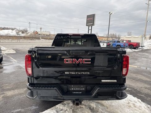 Used 2022 GMC Sierra 1500 Elevation w/ Elevation Premium Package image 4