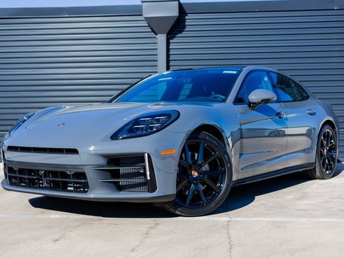 New 2026 Porsche Panamera image 1