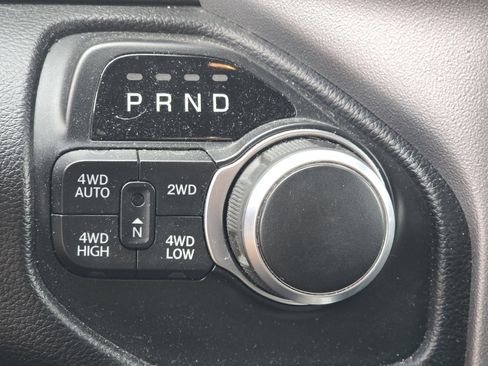 Used 2019 RAM 1500 Big Horn image 24