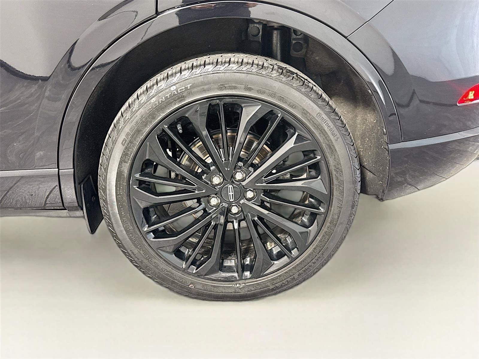 Used 2025 Lincoln Corsair Reserve w/ Jet Appearance Package AWD/4WD image 32