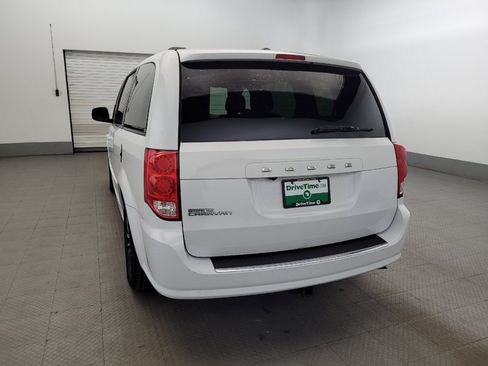 Used 2016 Dodge Grand Caravan R/T FWD image 6