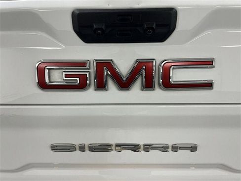 Used 2024 GMC Sierra 2500 SLT w/ SLT Premium Package image 30